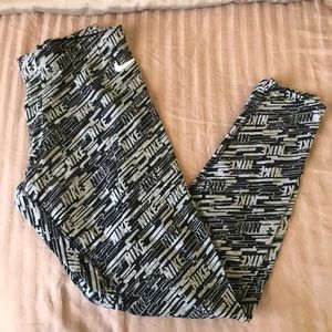 Nike leggings size Medium
